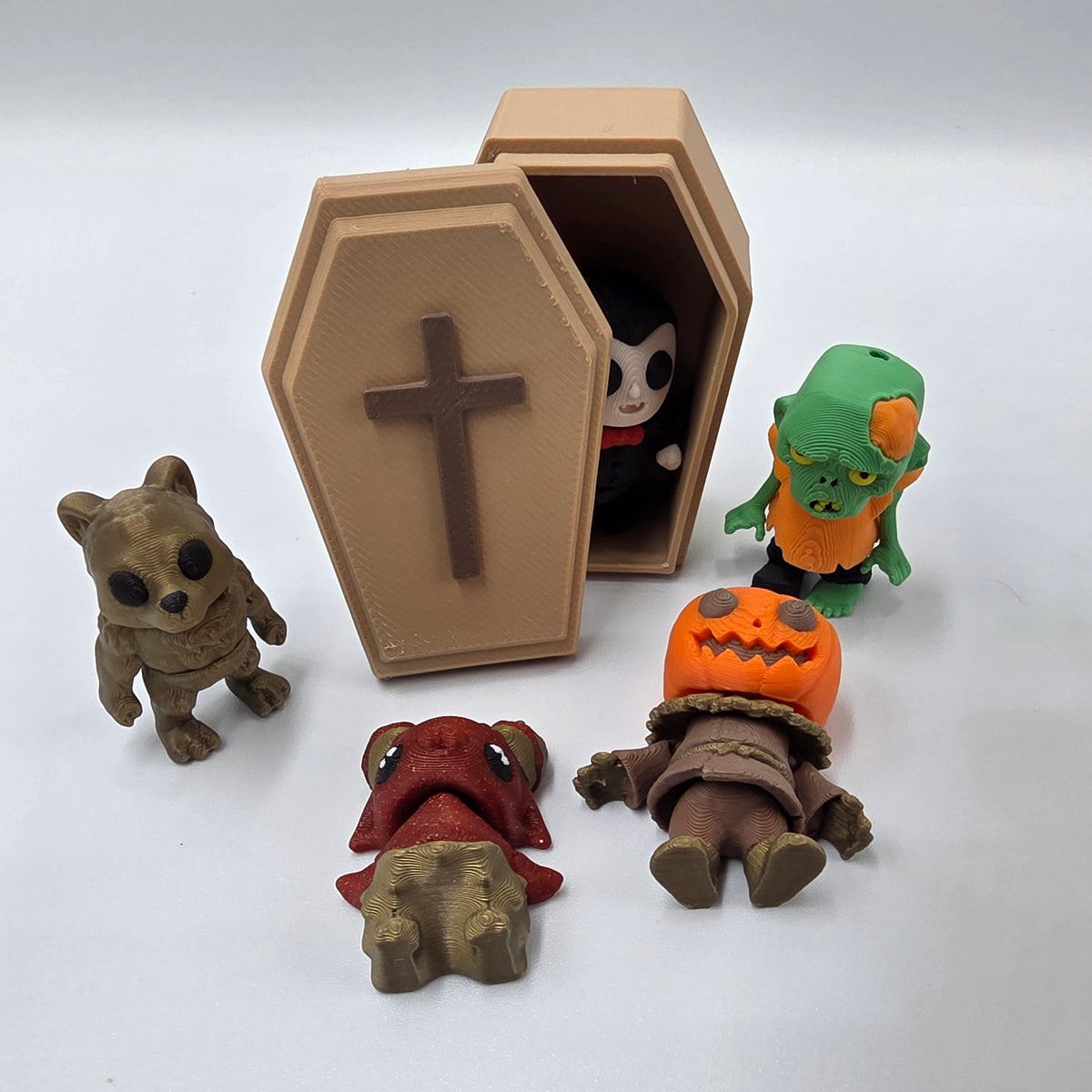 Mystery Coffin Surprise | Spooky Coffin + Random Halloween Pocko Pet