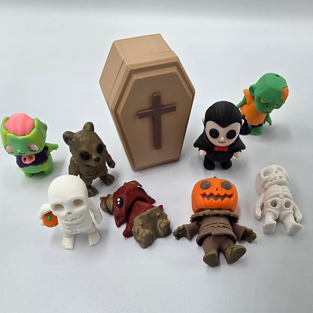 Mystery Coffin Surprise | Spooky Coffin + Random Halloween Pocko Pet