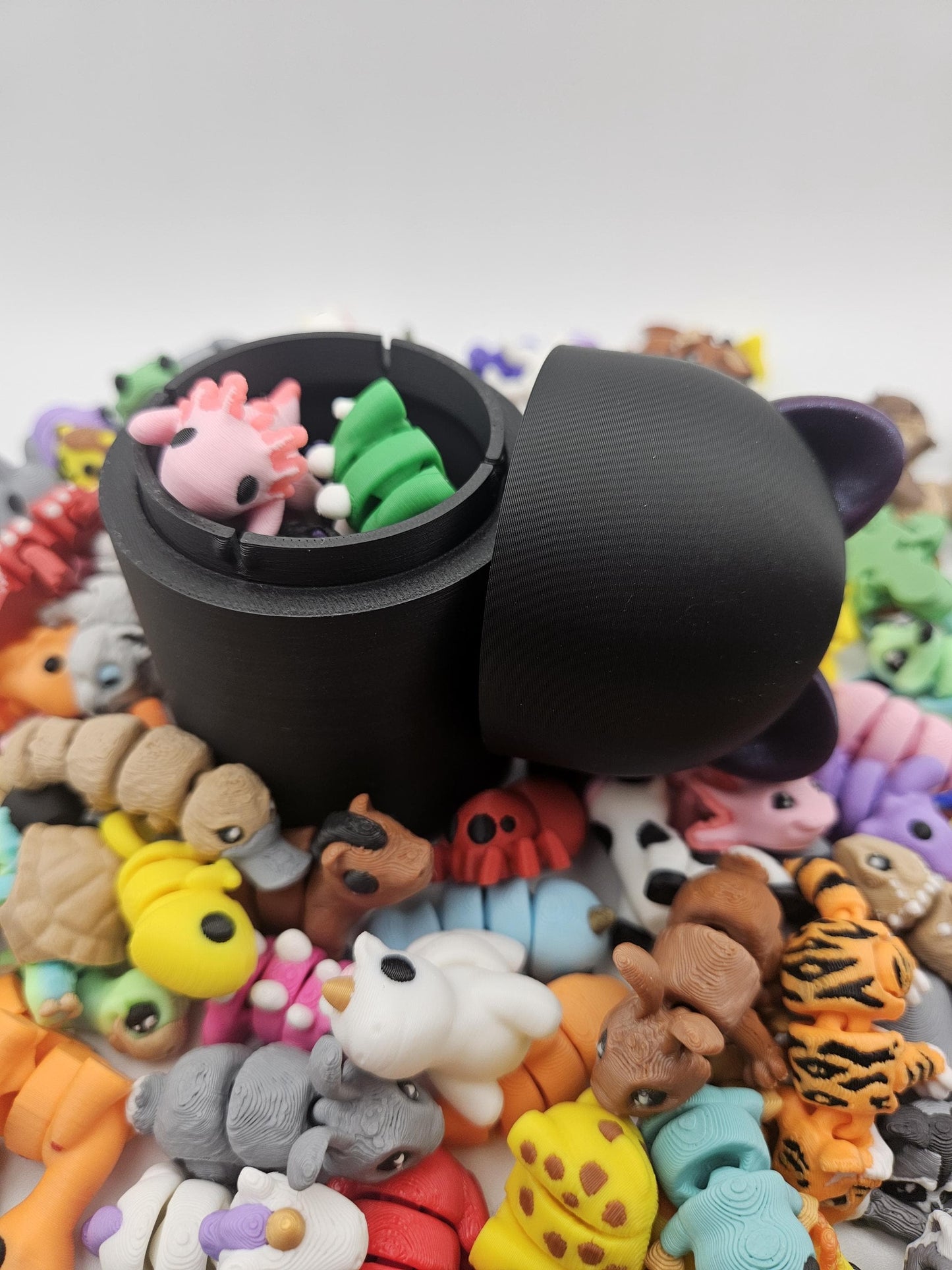 Mystery Pocket Pet 10 Pack With Container