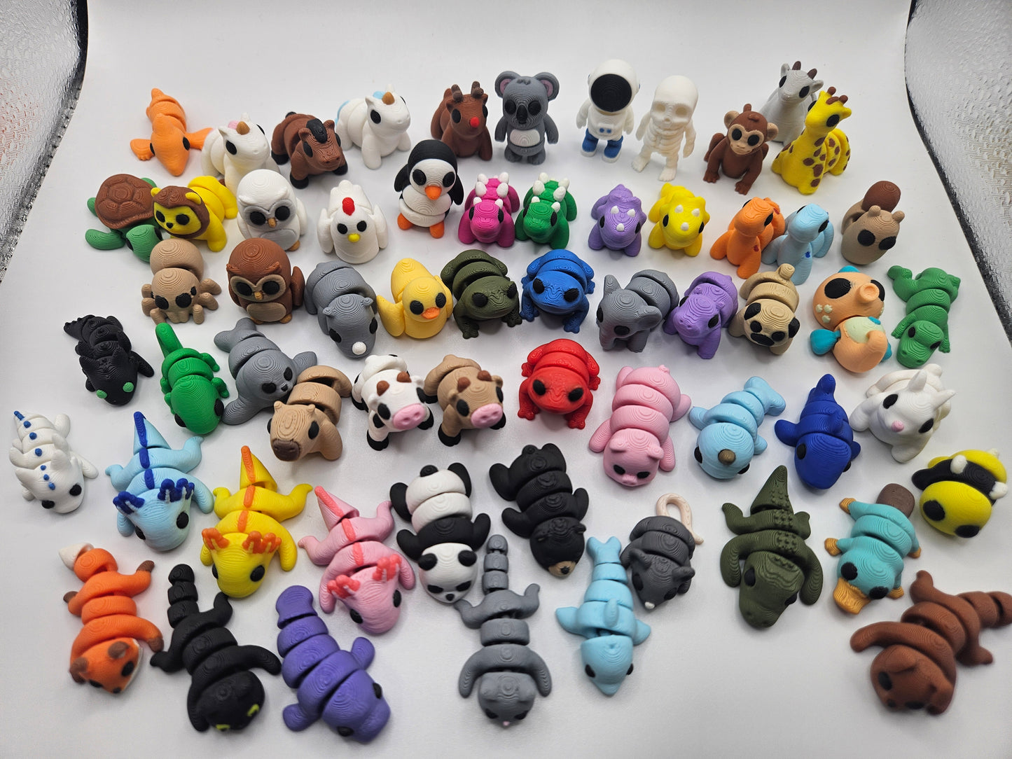 Classroom Valentine Fidget Animals – Bulk Heart Bags – 3D Printed Articulating Mini Fidgets – Bulk 12, 24, or 30 Pack – School Exchange Gifts